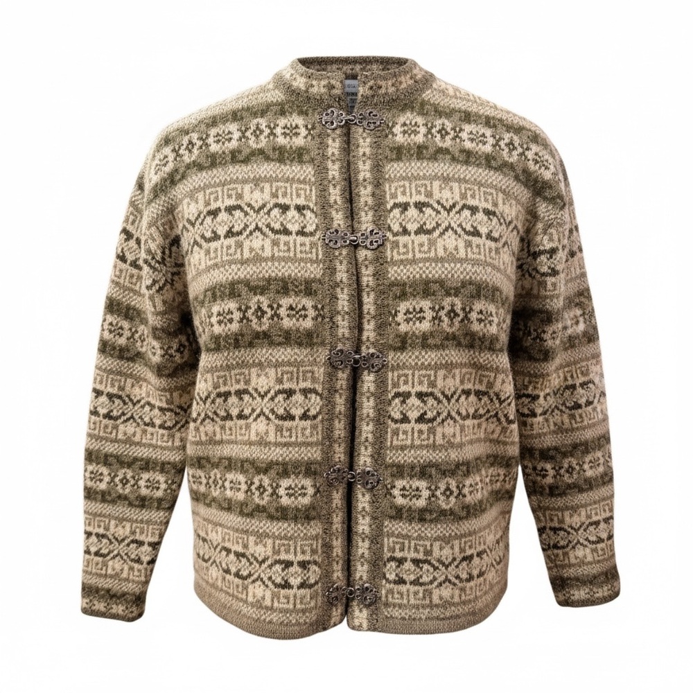 100% Wool SKYR Nordic Wool Cardigan with decorative metal clasps Size Small